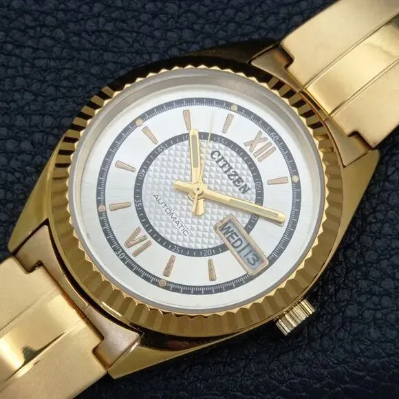 Vintage 1983 Citizen Automatic Mens Gold Watch W/daydate & White accents - Picture 6 of 8